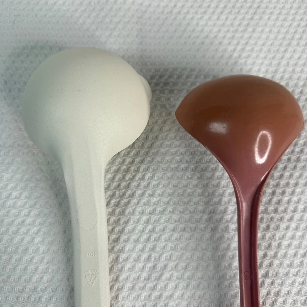 Vintage Rubbermaid and Foley Soup Ladle Set White and Mauve Pink Retro Kitchen